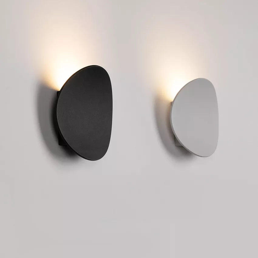 Modern Wall Lamp - Renée Laurént